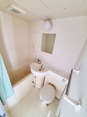 【浴室】 | グリーンゲイブルス | ※別部屋の写真です