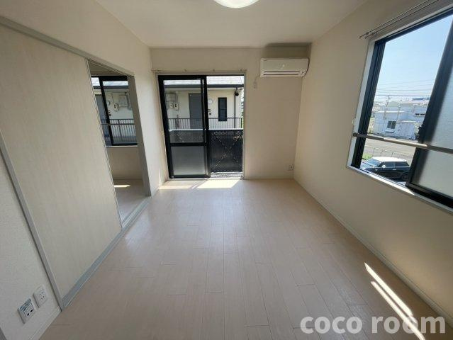 メナージュCの居間・リビング