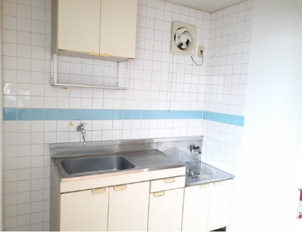 東松山市沢口町の倉庫