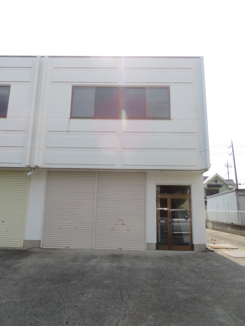 東松山市沢口町の倉庫