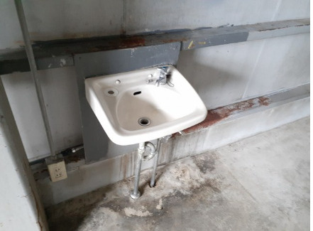 東松山市沢口町の倉庫