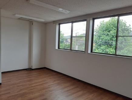 東松山市沢口町の倉庫