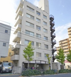 グリーンパーク第20綾瀬の外観|◎周辺には商業施設も多数あり、生活しやすい住環境となっております。