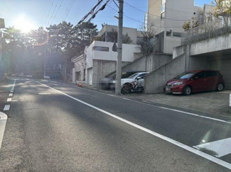 【前面道路含む現地写真】