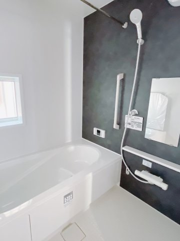 【新築戸建】前橋市山王町7期の浴室|■洗面室（A号棟）｜大きな鏡で朝の身支度もラクラク♪毎日の忙しい準備が楽しくなる洗面所です(^^♪