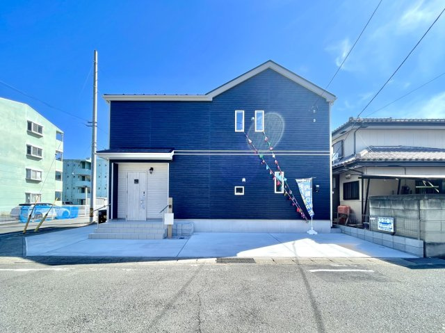 【新築戸建】前橋市山王町7期の外観|■外観（A号棟）｜特徴のある個性的な住まいと美しい街並み、そして住みやすい環境を、ぜひ現地でご覧になりませんか。お気軽にお問合せください(^^)  