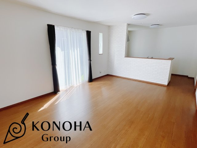 【新築戸建】前橋市山王町7期の居間・リビング|■リビング（A号棟）｜毎日の家族とのご飯も大切に、充実できるようオシャレなダイニングキッチンをご用意しました♪より家族との絆も深まります＾＾