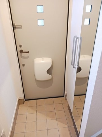 シャン・ド・フルールＳの玄関