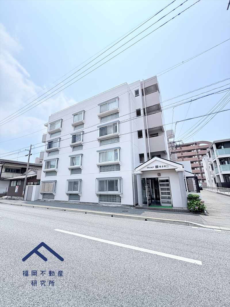 グランピア博多東IIの外観