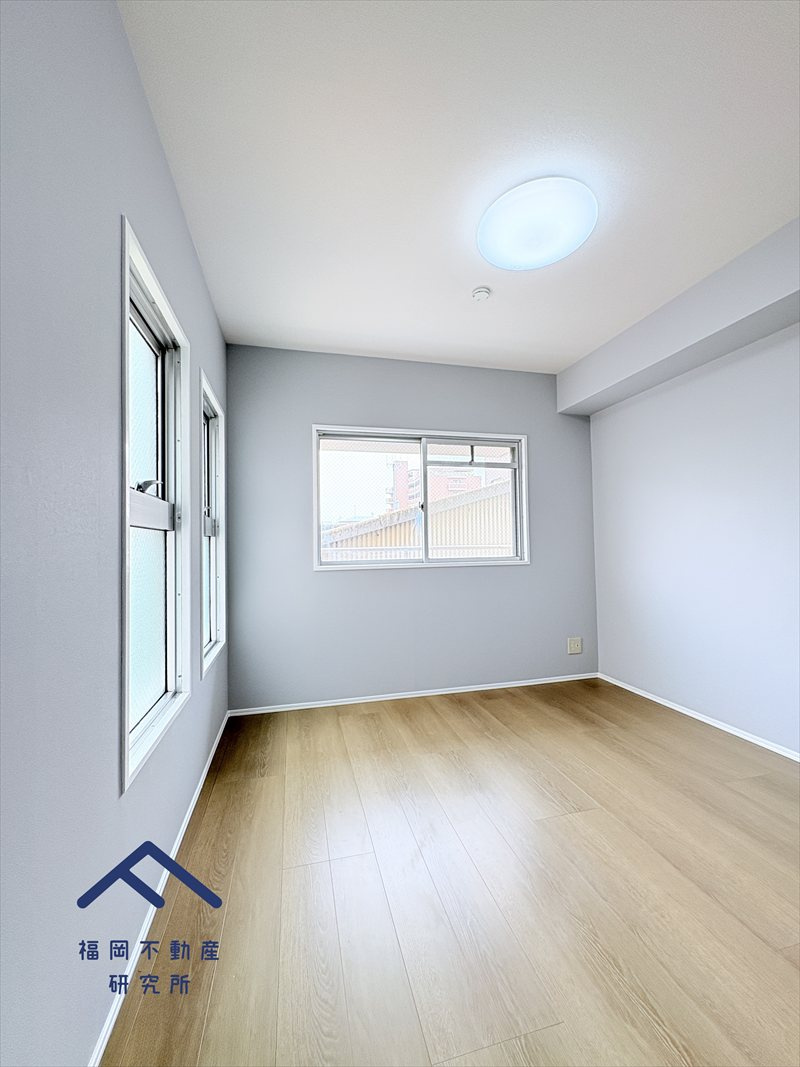 グランピア博多東IIの洋室