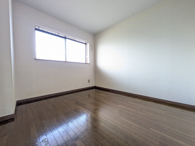 エステートオギシマの居間・リビング