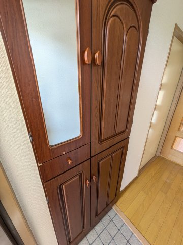 エステートオギシマの玄関