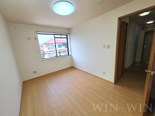 LIZE緑ヶ丘の洋室