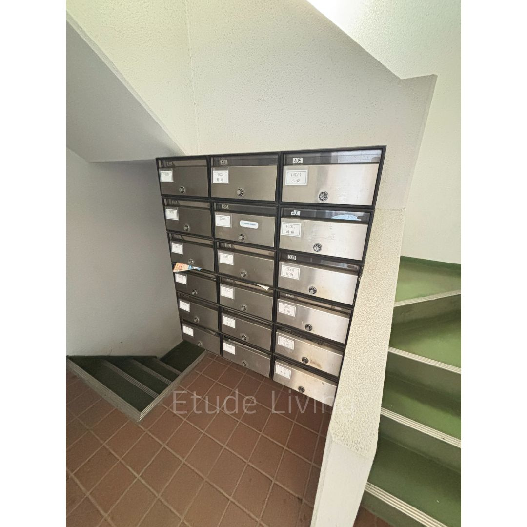 大栄志木パレスのエントランス