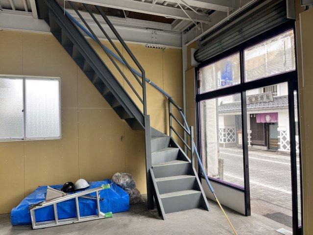 【バルコニー】