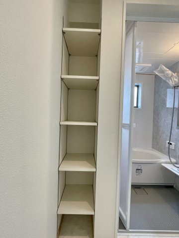 板橋区徳丸4丁目　豊かな採光×好立地　新築戸建の収納