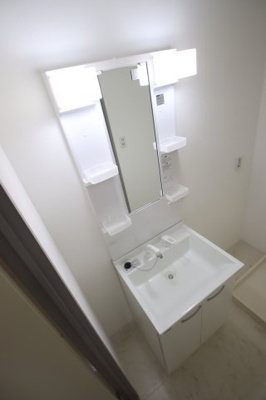 【独立洗面台】 | ファミールヴィラ