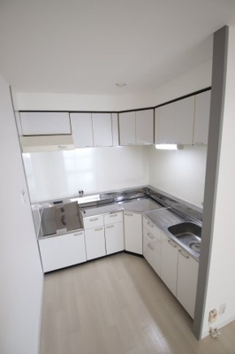 【キッチン】 | ファミールヴィラ