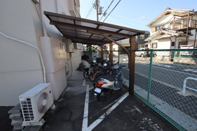 【その他共用部分】 | ファミールヴィラ | 駐輪場