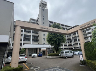 【外観】 | 中銀稲荷山公園マンシオン | 1階部分につきお部屋までフラットな動線です