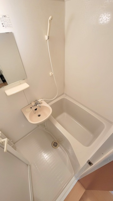 チェリーメゾン西ヶ原の浴室