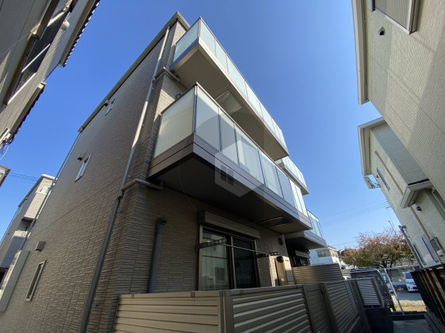 シャーメゾン菱屋東の外観