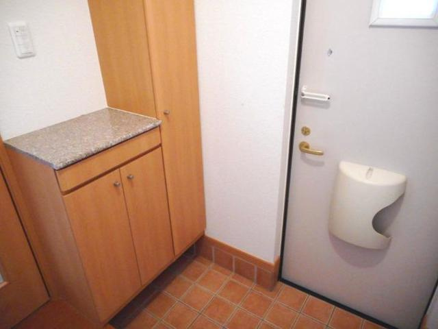 ボンヌ・シャンス・ガーデンＡの玄関|玄関