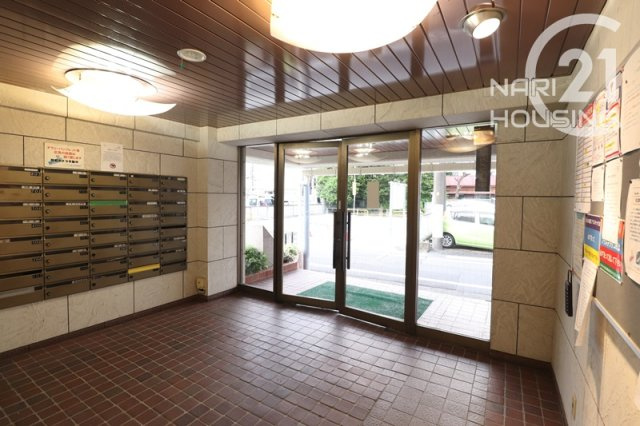 【エントランス】 | ハイネス福生 | エントランス