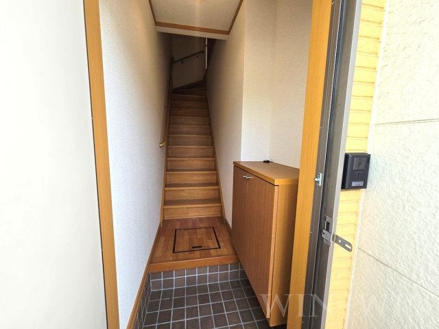 ラッキービレッジの玄関