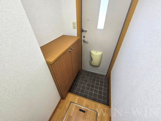 ラッキービレッジの玄関