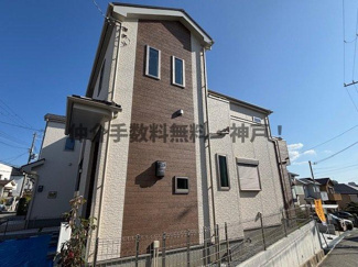 【外観】 | 神戸市垂水区南多聞台3丁目　新築戸建A号棟　仲介手数料無料！ | 外はこのようになっています