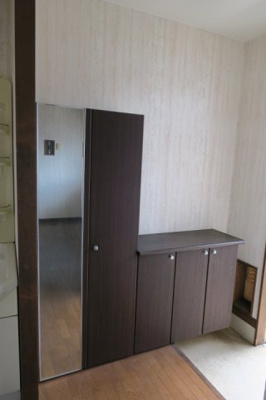 【その他】 | メゾン太陽 | 大容量のシューズボックスは全身鏡が付いています。
