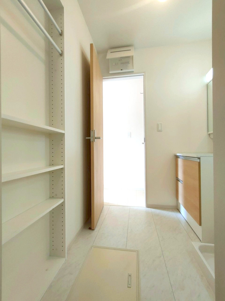 三郷市　彦糸1丁目　　中古戸建のキッチン|お料理しやすいキッチンです