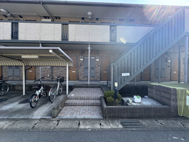 セジュール・ハッセブのエントランス