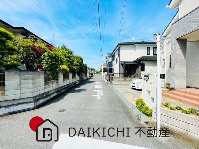 【前面道路含む現地写真】 | 久喜市緑1丁目　中古戸建