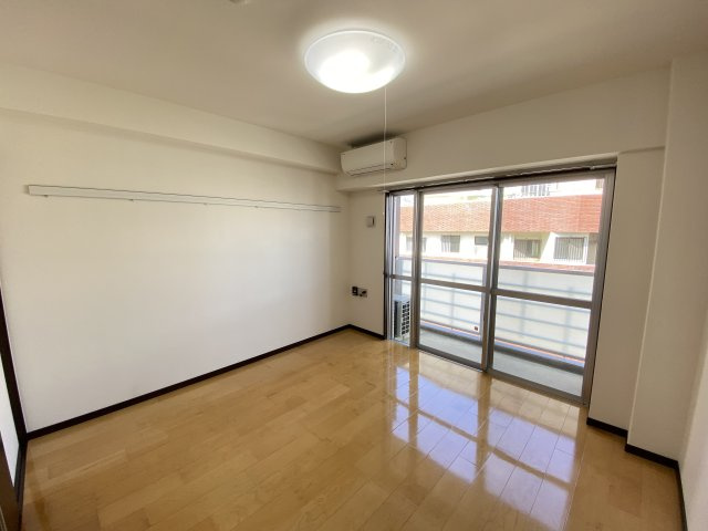 レジデンス森山の居間・リビング