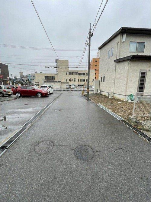 繁本町　売土地の前面道路含む現地写真|前面道路含む現地写真