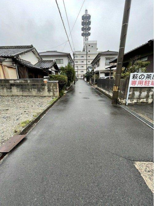 繁本町　売土地の前面道路含む現地写真|前面道路含む現地写真