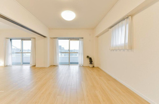 【居間・リビング】 | 【シーアイマンション第2瑞穂】✨️仲介手数料無料✨️瑞穂小学校・津賀田中学校