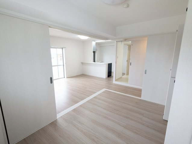 シャトー ルミエールの居間・リビング