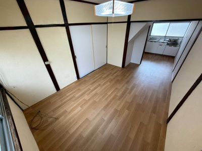 【居間・リビング】 | 南恵我之荘3丁目貸家