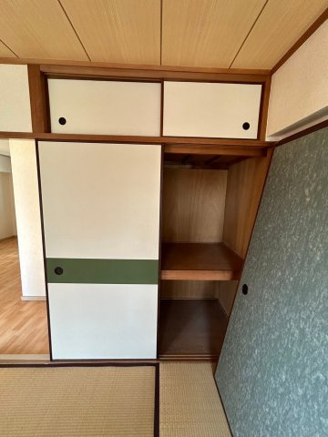 北邑ビルの収納