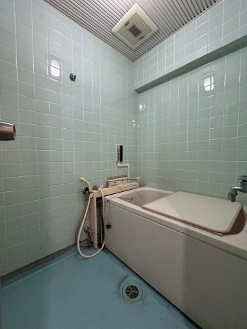 北邑ビルの浴室