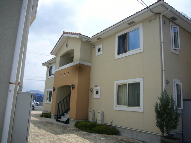 ラ・ペルラ下北沢