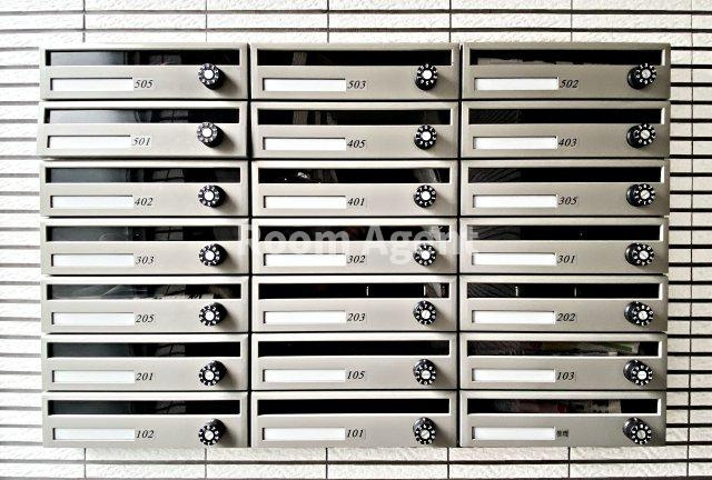 スカイコート桐林のエントランス