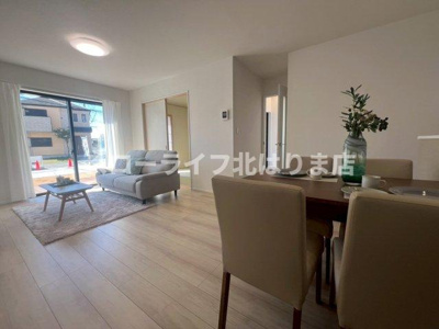 【居間・リビング】 | 加東市上滝野Ａ号棟