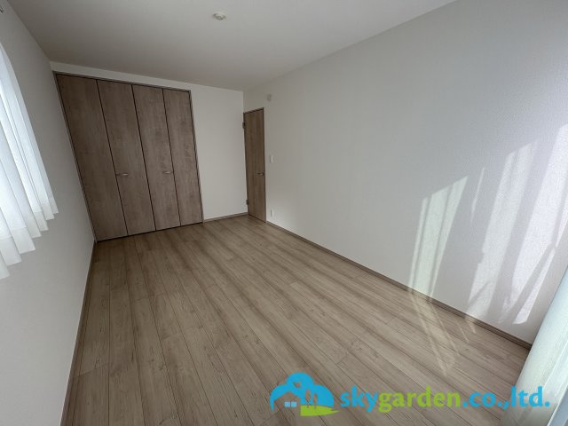 茅ヶ崎市中島　新築戸建　全8棟E号棟の寝室|ゆとりの広さです