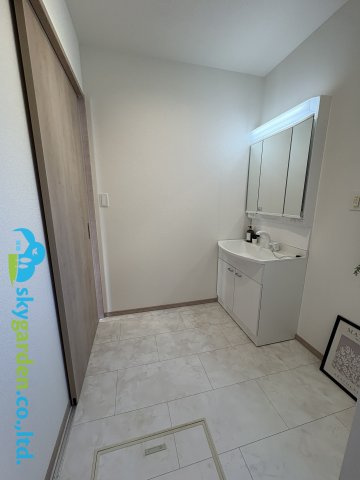 茅ヶ崎市中島　新築戸建　全8棟E号棟の脱衣所