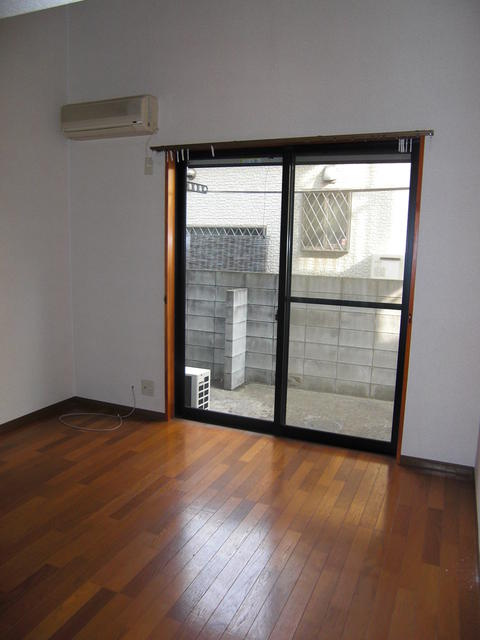 ダイワプラザ津田沼の居間・リビング