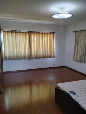 売中古戸建　山口市秋穂東 の洋室|明るい洋室です